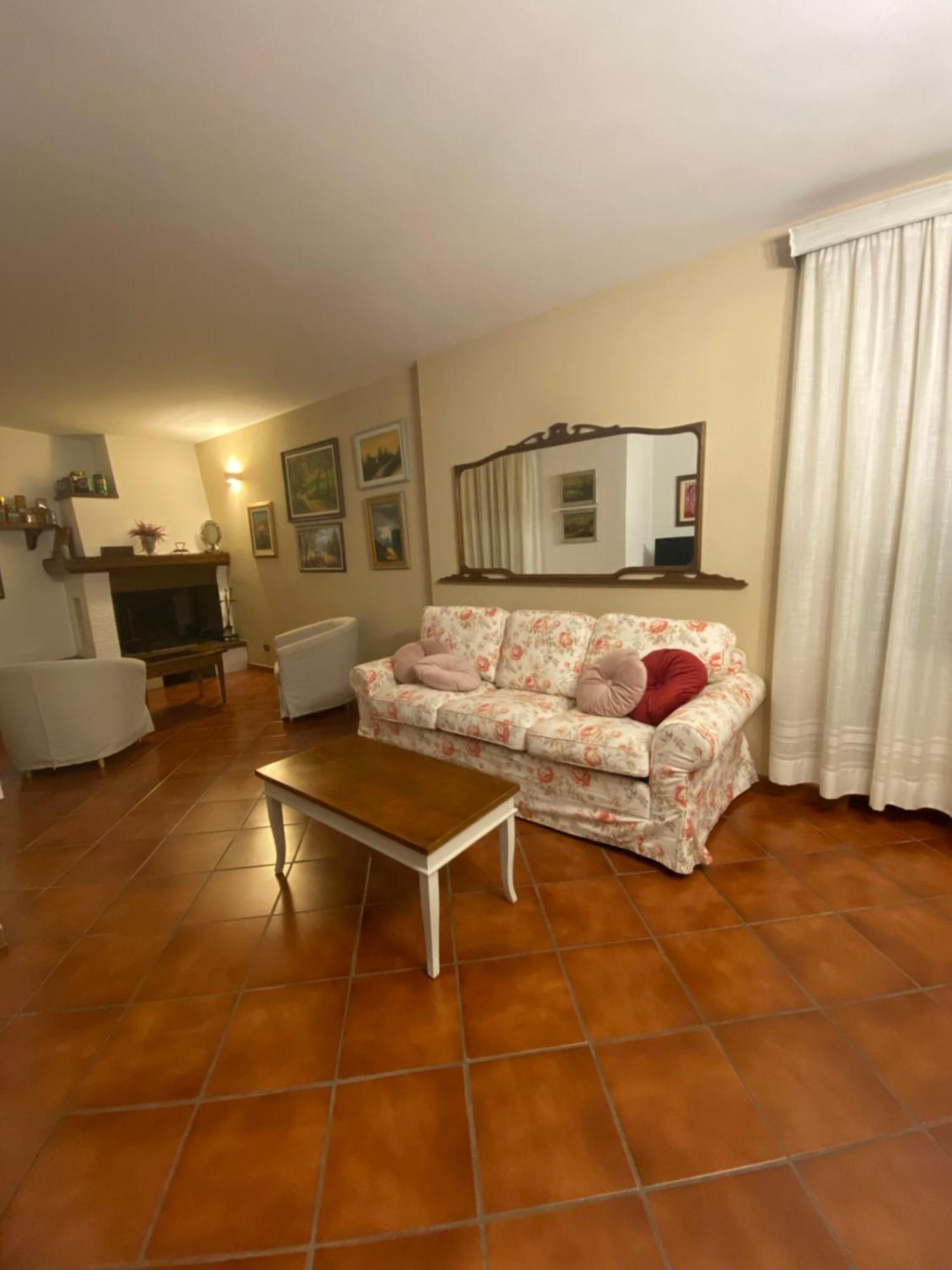 Casa Marcobando Villa ลุคคา ภายนอก รูปภาพ